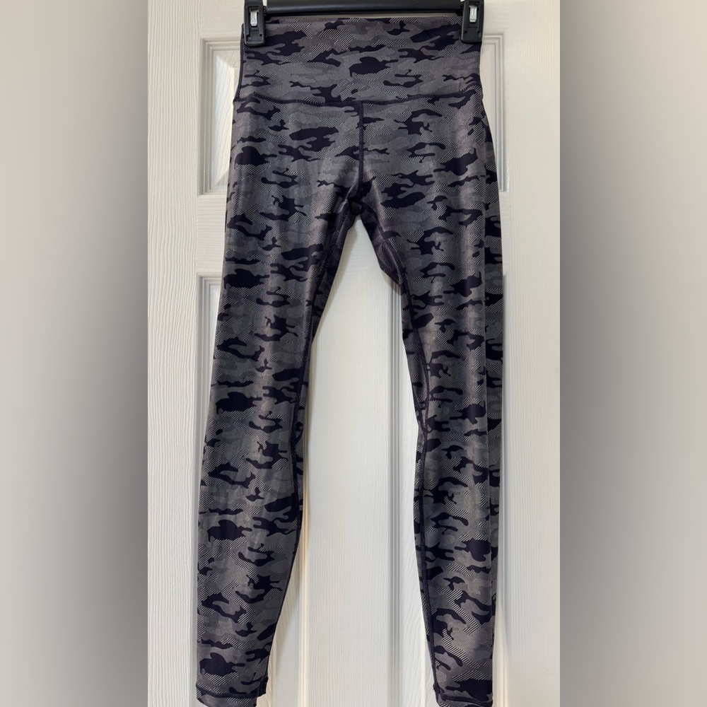 ZYIA Silver Navy Camo Supreme Hi-Rise 7/8 Leggings 4 - Picture 5 of 7